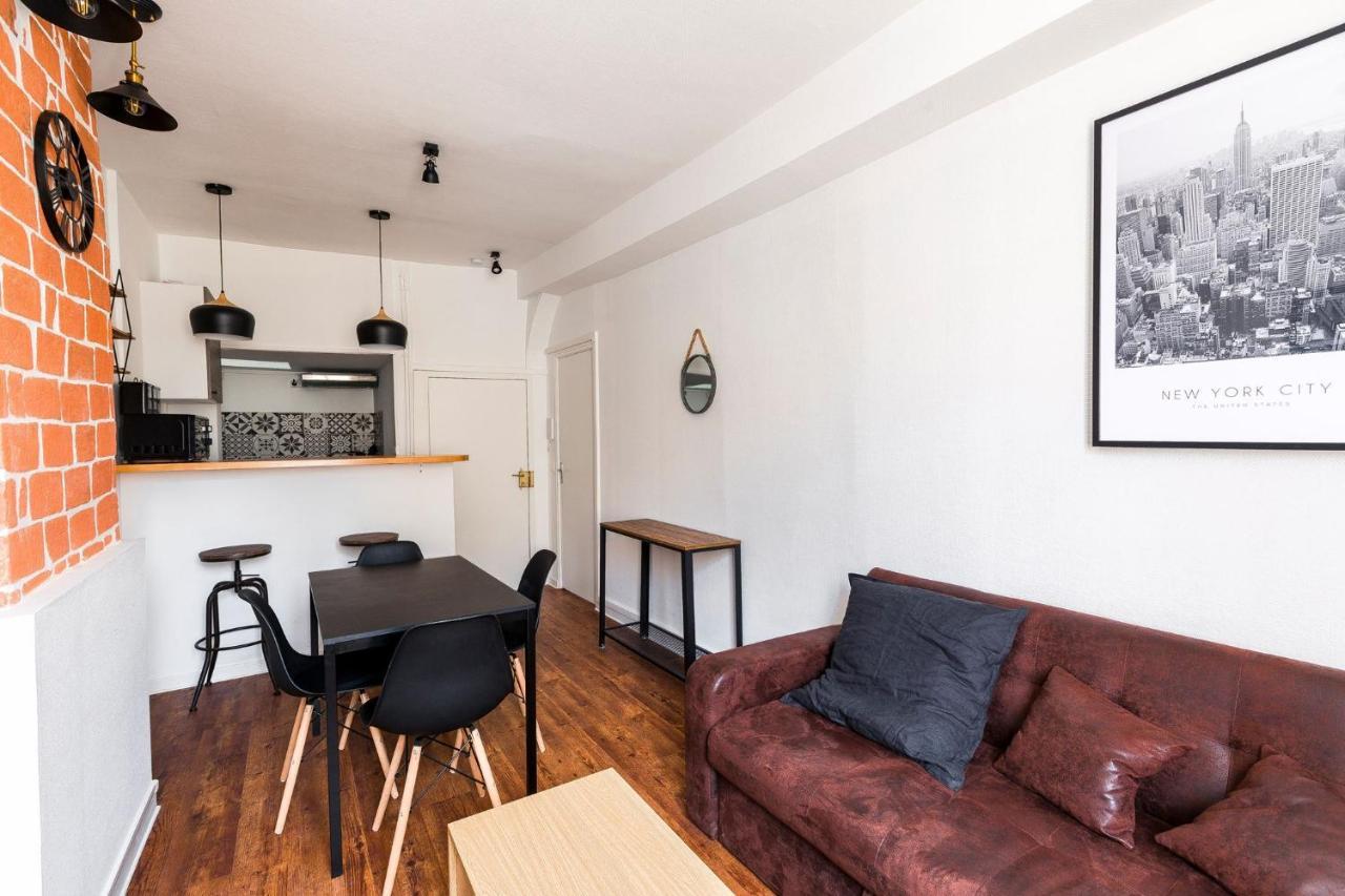 Au Manhattan Auxerre Eksteriør bilde